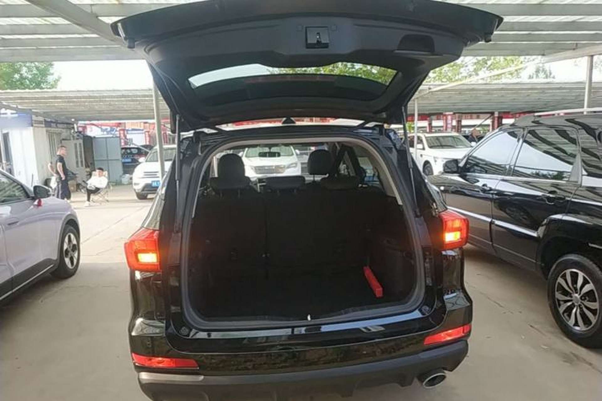 Used Haval M6 2018 Revised Version 1.5T DCT Two-Wheel Drive Elite Edition Trunk