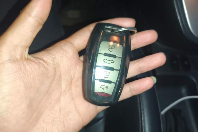 Used Haval M6 2018 Revised Version 1.5T DCT Two-Wheel Drive Elite Edition Vehicle Key