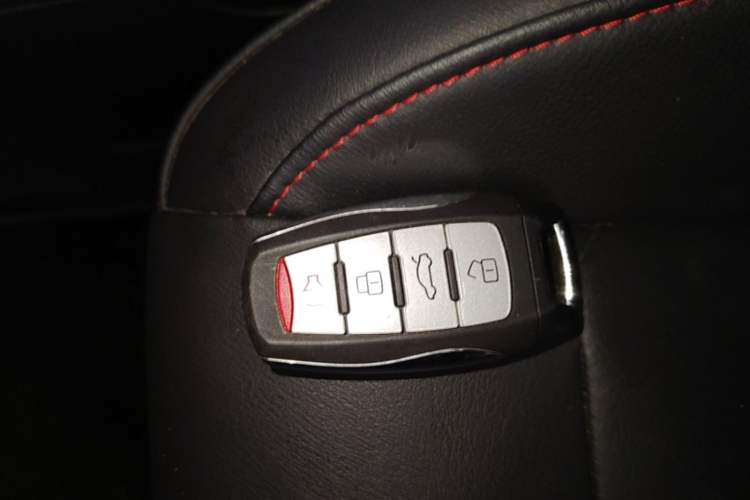 Used Haval M6 2018 1.5T DCT Two-Wheel Drive Elite Model Vehicle Key