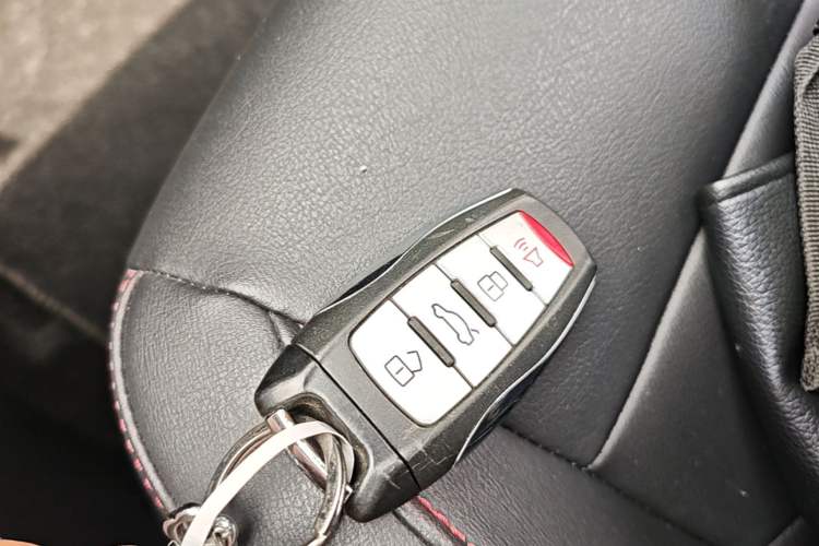 Used Haval M6 2018 Revised Version 1.5T DCT Two-Wheel Drive Elite Edition Vehicle Key