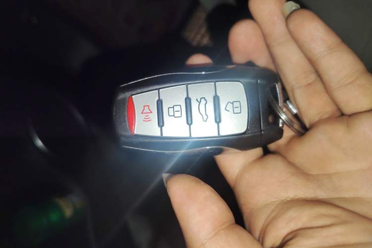 Used Haval M6 2018 1.5T DCT Two-Wheel Drive Elite Model Vehicle Key