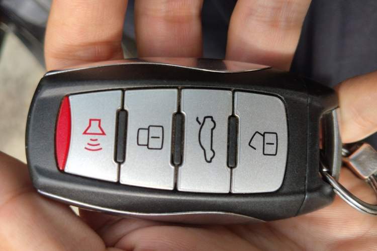 Used Haval M6 2018 1.5T Manual Two-Wheel Drive Elite Model Vehicle Key
