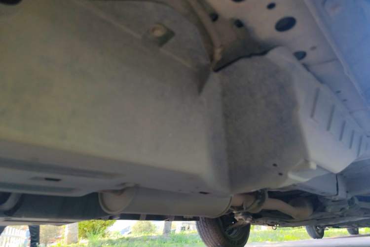 Used Haval M6 2018 1.5T DCT Two-Wheel Drive Elite Model Chassis Rear Right