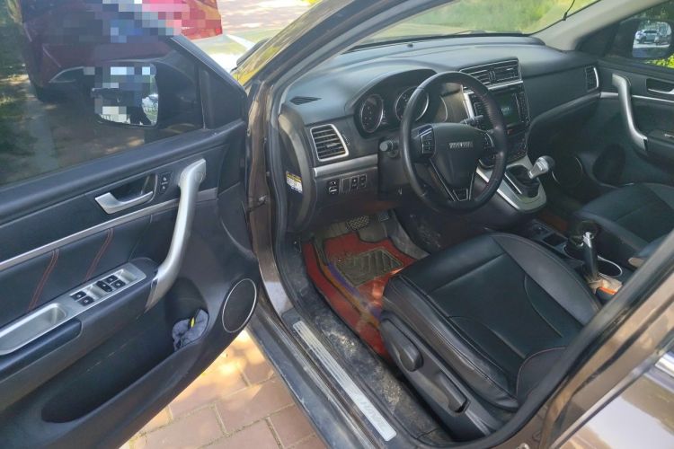 Used Haval M6 2018 1.5T DCT Two-Wheel Drive Elite Model Driver Seat
