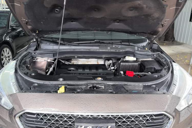Used Haval M6 2018 1.5T Manual Two-Wheel Drive Elite Model Engine Bay