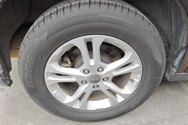 Used Haval M6 2018 Revised Version 1.5T DCT Two-Wheel Drive Elite Edition Exterior 5