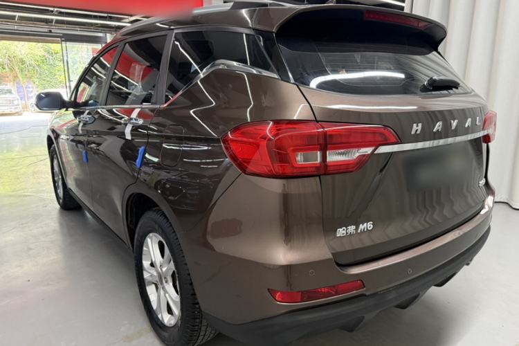 Used Haval M6 2018 1.5T DCT Two-Wheel Drive Elite Model Exterior 7