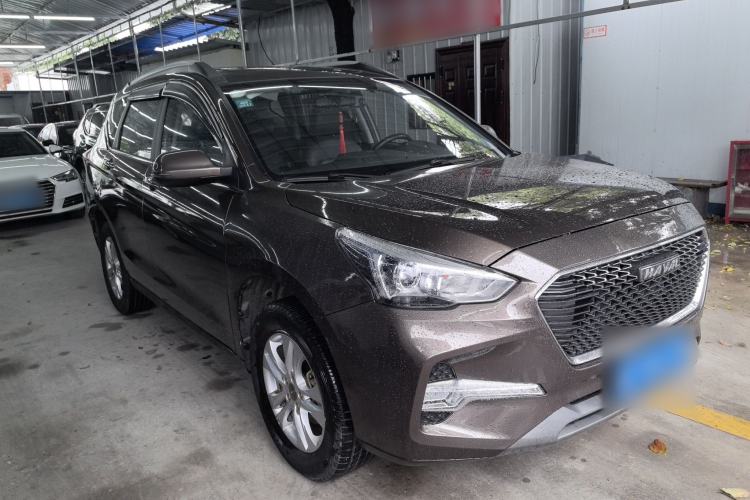 Used Haval M6 2018 1.5T Manual Two-Wheel Drive Elite Model Front Right 45 Deg