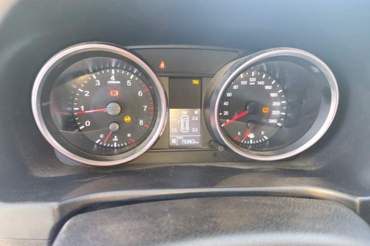 Used Haval M6 2018 1.5T DCT Two-Wheel Drive Elite Model Instrument Cluster
