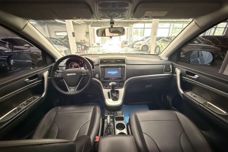 Used Haval M6 2018 1.5T DCT Two-Wheel Drive Elite Model Interior 2