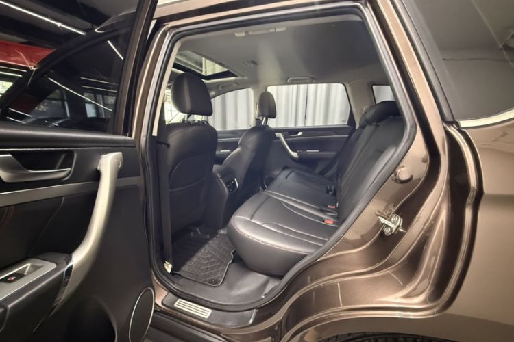 Used Haval M6 2018 1.5T DCT Two-Wheel Drive Elite Model Interior 4