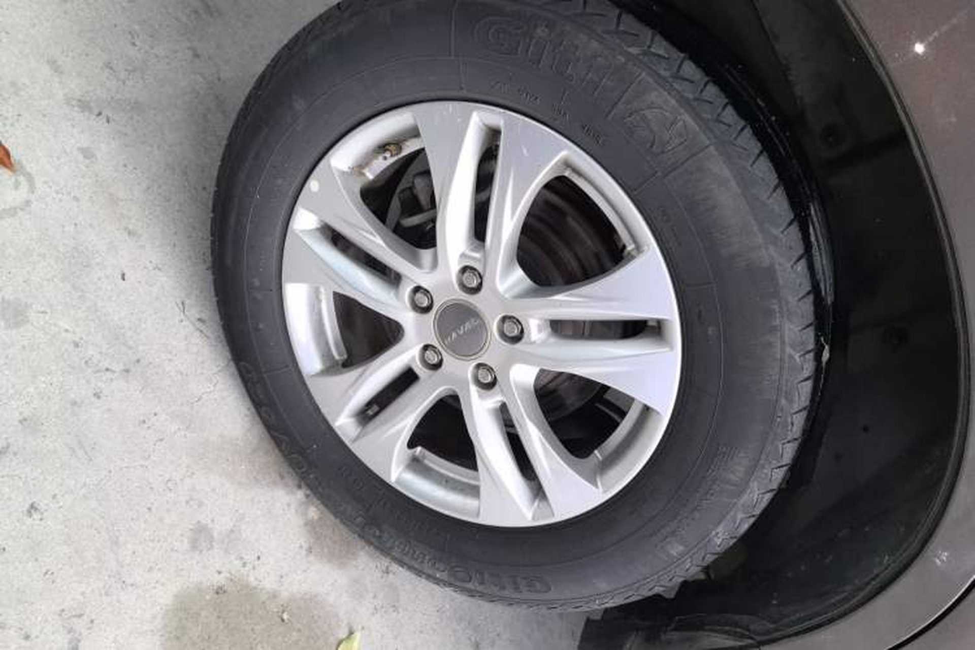 Used Haval M6 2018 1.5T Manual Two-Wheel Drive Elite Model Right Rear Wheel Hub
