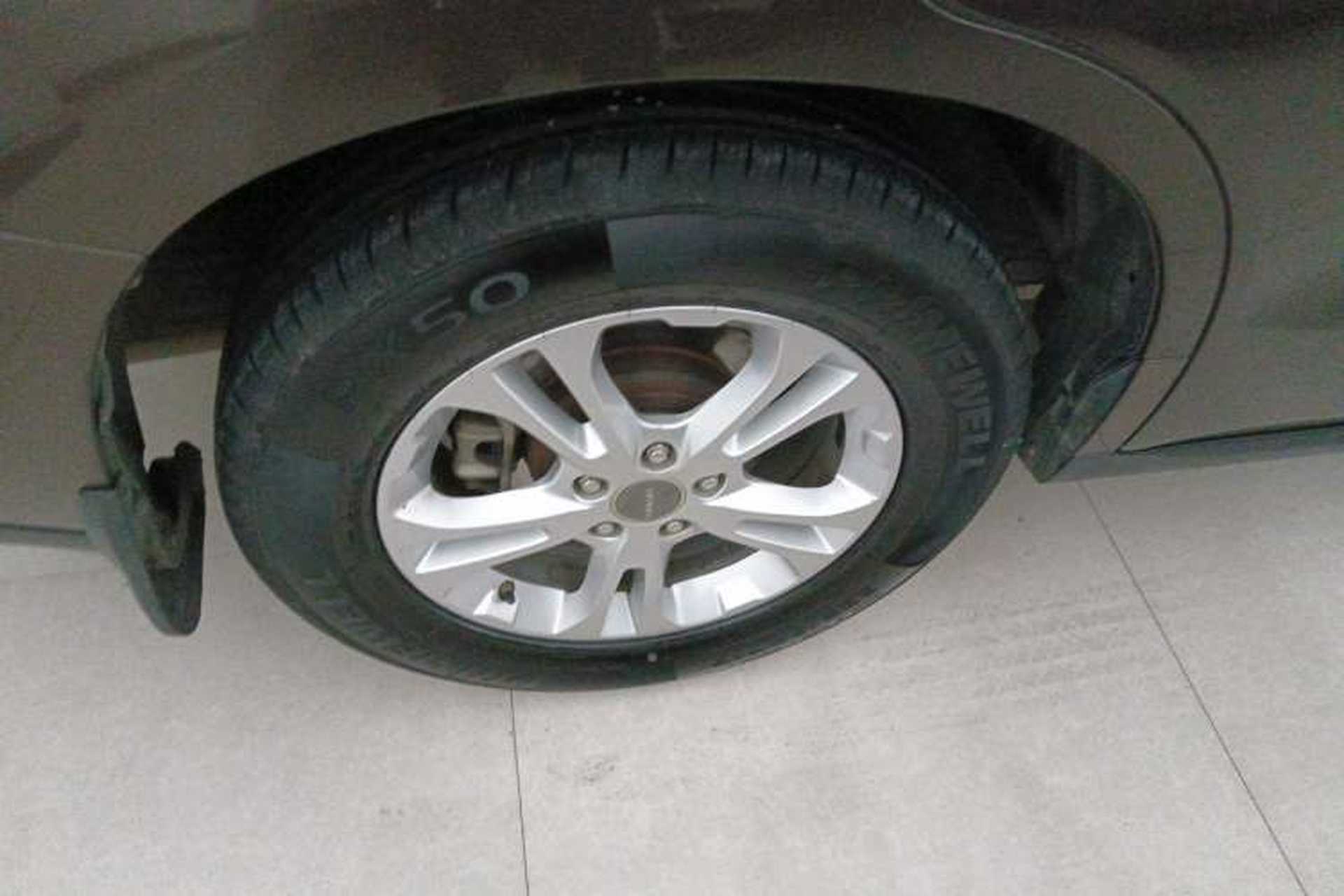 Used Haval M6 2018 1.5T DCT Two-Wheel Drive Elite Model Right Rear Wheel Hub