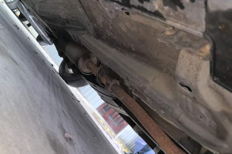 Used Haval M6 2018 1.5T Manual Two-Wheel Drive Elite Model Right Side Sill