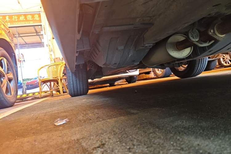 Used Haval M6 2018 Revised Version 1.5T DCT Two-Wheel Drive Elite Edition Right Side Sill
