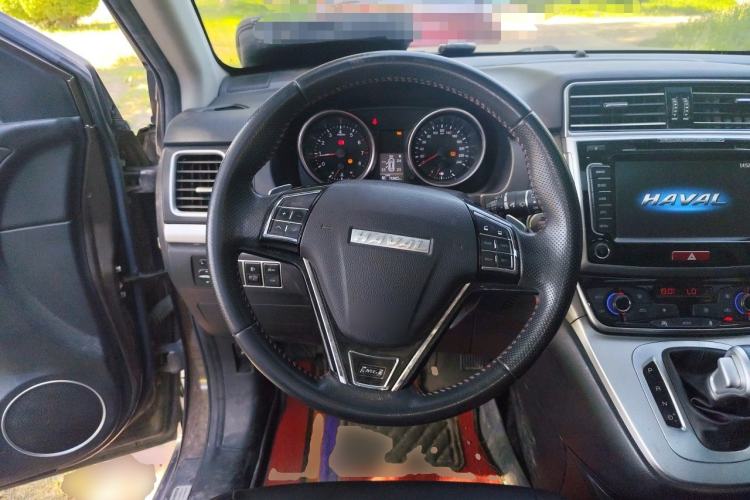 Used Haval M6 2018 1.5T DCT Two-Wheel Drive Elite Model Steering Wheel