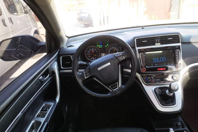 Used Haval M6 2018 1.5T Manual Two-Wheel Drive Elite Model Steering Wheel