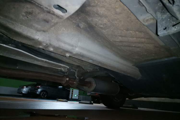 Used Haval M6 2018 1.5T Manual Two-Wheel Drive Elite Model Chassis Front Left
