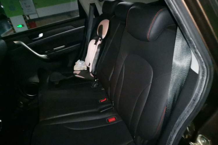 Used Haval M6 2018 1.5T Manual Two-Wheel Drive Elite Model Left Rear Seat