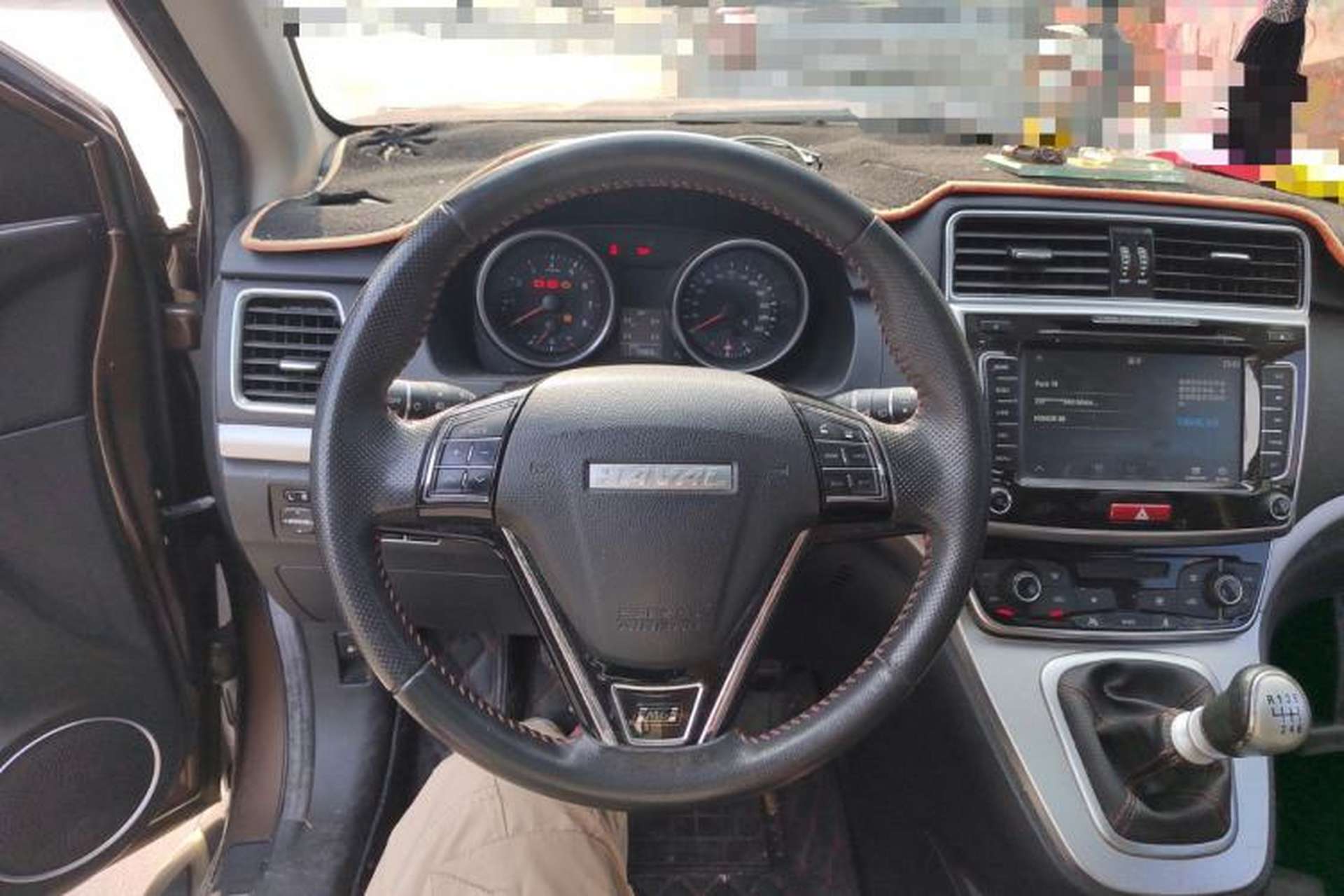 Used Haval M6 2018 1.5T Manual Two-Wheel Drive Elite Model Steering Wheel