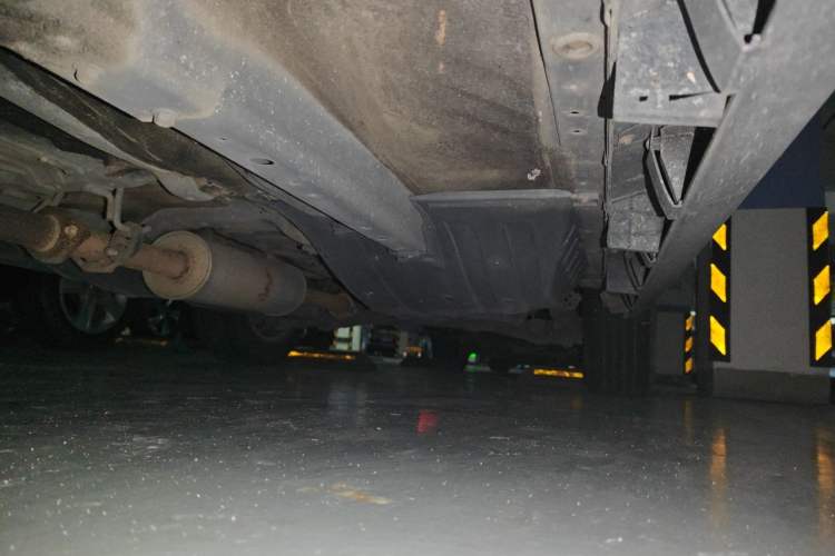 Used Haval M6 2018 1.5T DCT Two-Wheel Drive Elite Model Chassis Front Left