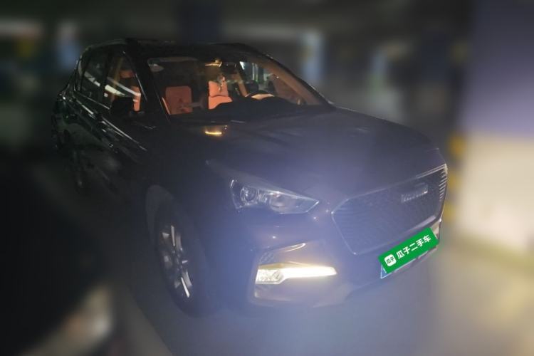 Used Haval M6 2018 1.5T DCT Two-Wheel Drive Elite Model Front Right 45 Deg