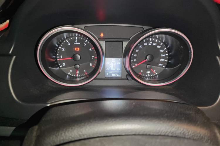 Used Haval M6 2018 1.5T DCT Two-Wheel Drive Elite Model Odometer Close Up