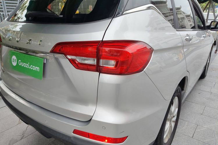 Used Haval M6 2018 Revised Version 1.5T DCT Two-Wheel Drive Elite Edition Exterior 6