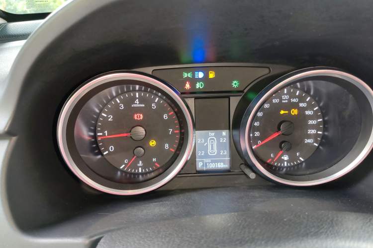Used Haval M6 2018 Revised Version 1.5T DCT Two-Wheel Drive Elite Edition Instrument Cluster