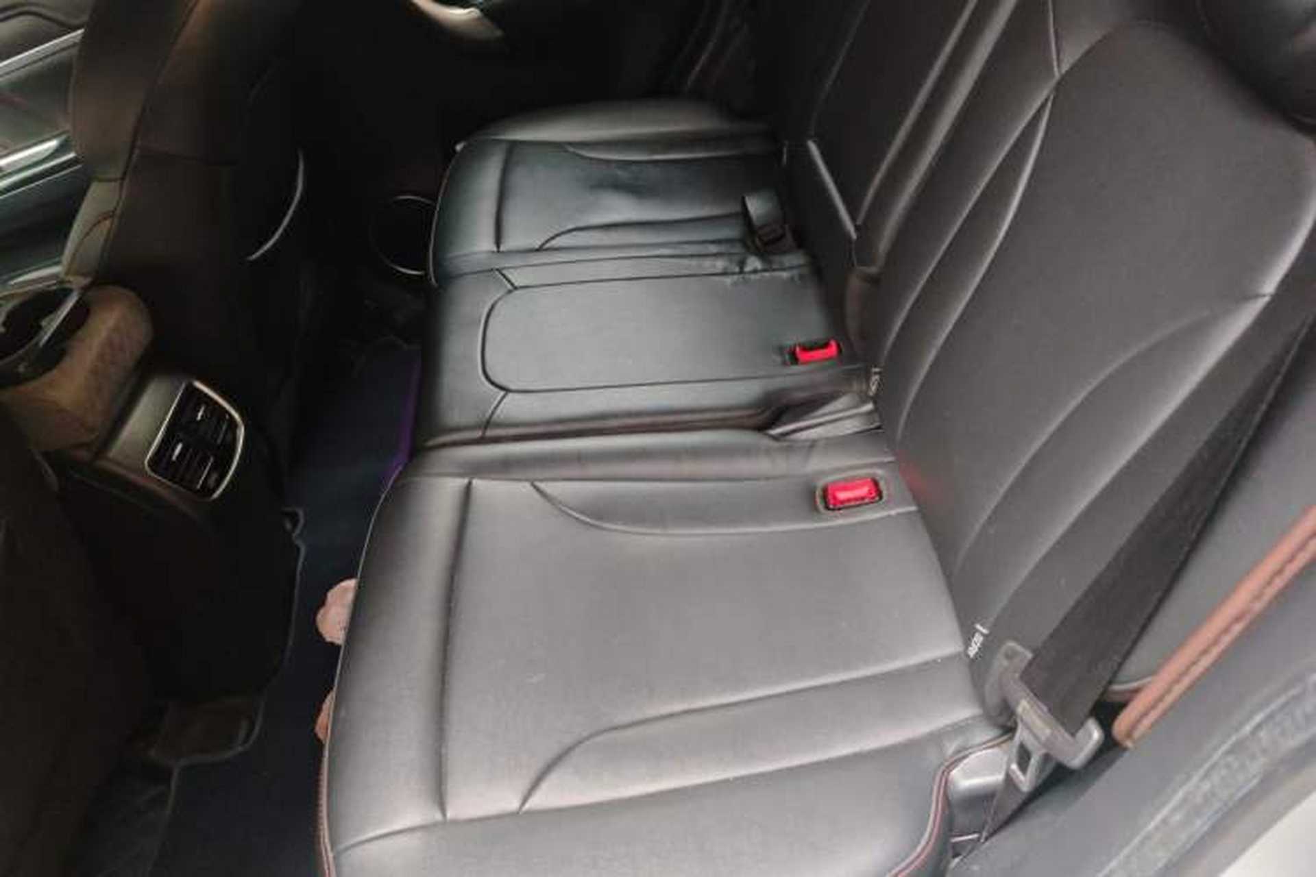Used Haval M6 2018 Revised Version 1.5T DCT Two-Wheel Drive Elite Edition Left Rear Seat