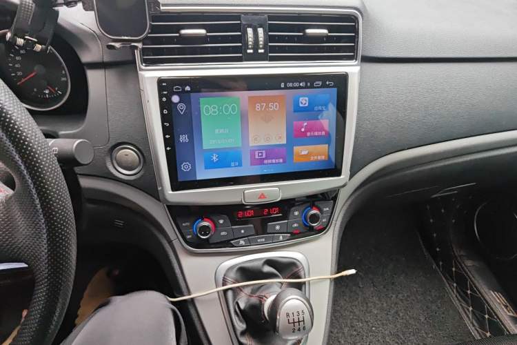 Used Haval M6 2018 1.5T Manual Two-Wheel Drive Elite Model Audio And AC Panel