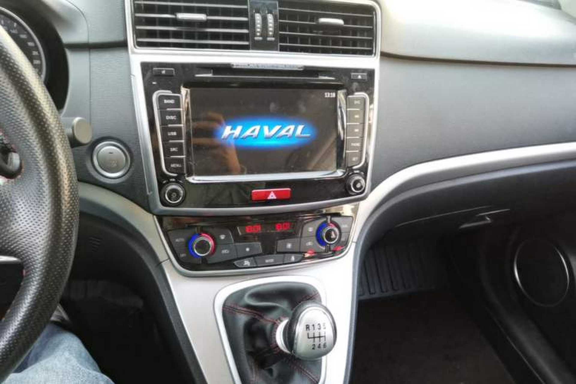 Used Haval M6 2018 1.5T Manual Two-Wheel Drive Elite Model Audio And AC Panel