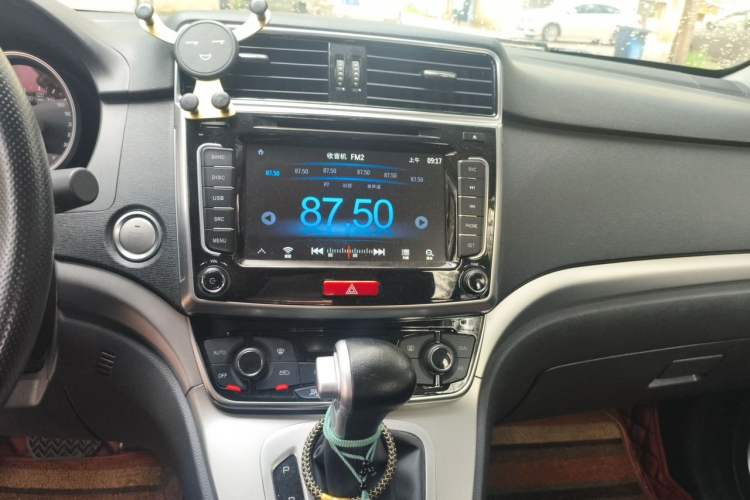Used Haval M6 2018 Revised Version 1.5T DCT Two-Wheel Drive Elite Edition Audio And AC Panel