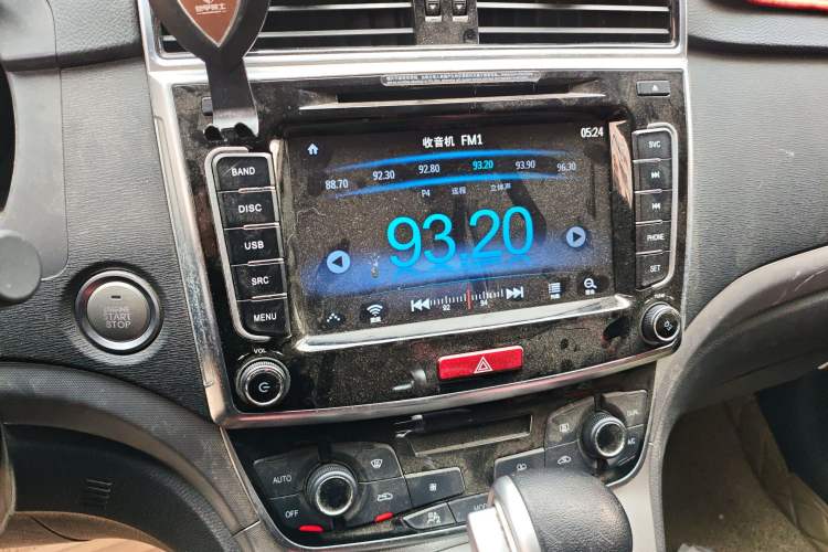 Used Haval M6 2018 1.5T DCT Two-Wheel Drive Elite Model Audio And AC Panel