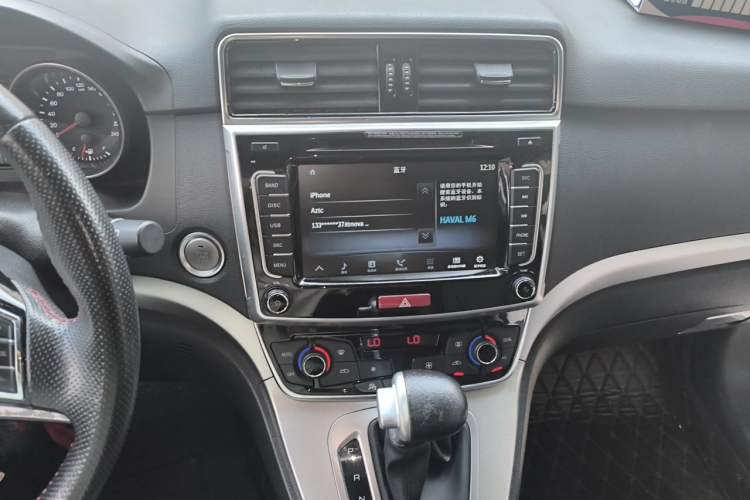Used Haval M6 2018 1.5T DCT Two-Wheel Drive Elite Model Audio And AC Panel