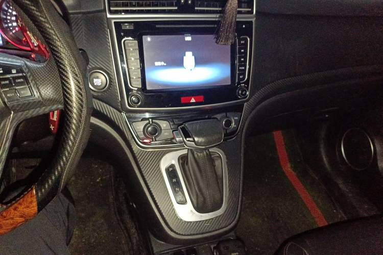 Used Haval M6 2018 1.5T DCT Two-Wheel Drive Elite Model Audio And AC Panel