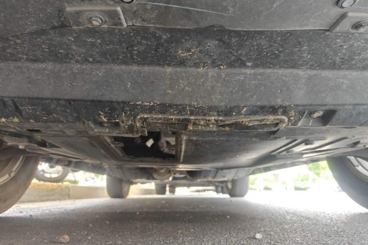 Used Haval M6 2018 Revised Version 1.5T DCT Two-Wheel Drive Elite Edition Chassis Front