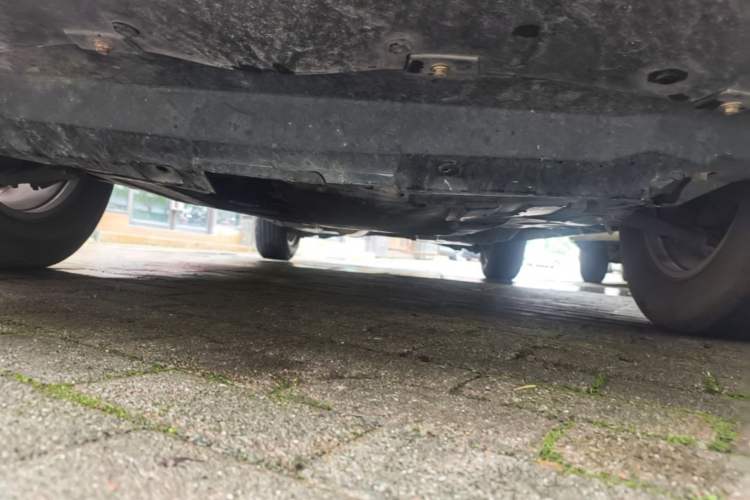 Used Haval M6 2018 Revised Version 1.5T DCT Two-Wheel Drive Elite Edition Chassis Front