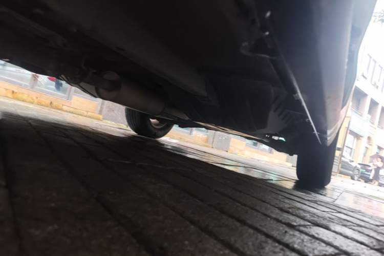 Used Haval M6 2018 Revised Version 1.5T DCT Two-Wheel Drive Elite Edition Chassis Front Left