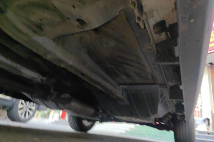 Used Haval M6 2018 1.5T Manual Two-Wheel Drive Elite Model Chassis Front Left