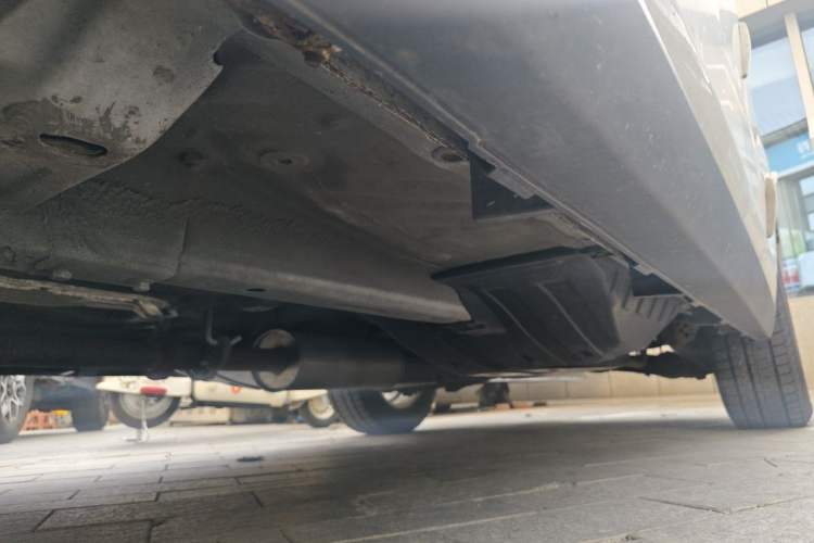 Used Haval M6 2018 Revised Version 1.5T DCT Two-Wheel Drive Elite Edition Chassis Front Left