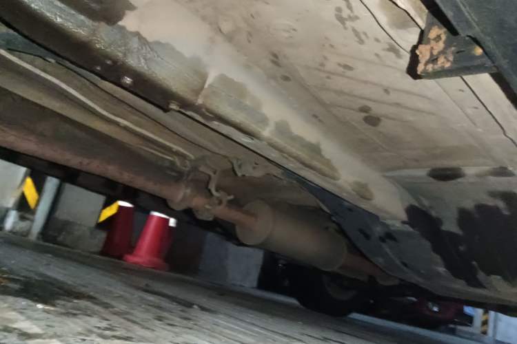 Used Haval M6 2018 1.5T Manual Two-Wheel Drive Elite Model Chassis Front Left