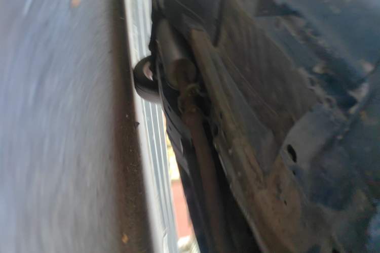 Used Haval M6 2018 1.5T Manual Two-Wheel Drive Elite Model Chassis Front Right