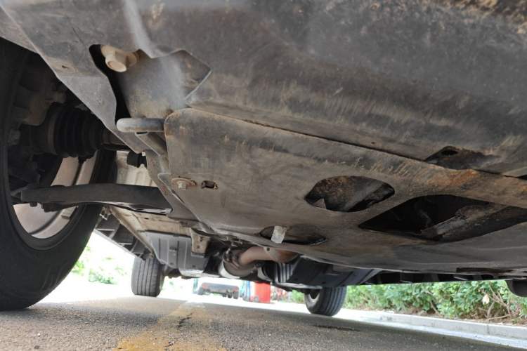 Used Haval M6 2018 Revised Version 1.5T DCT Two-Wheel Drive Elite Edition Chassis Front Right