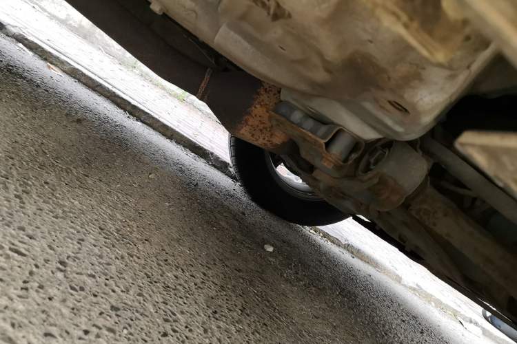 Used Haval M6 2018 1.5T Manual Two-Wheel Drive Elite Model Chassis Front Right