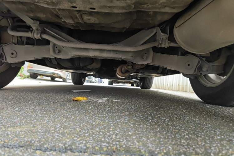 Used Haval M6 2018 1.5T Manual Two-Wheel Drive Elite Model Chassis Rear