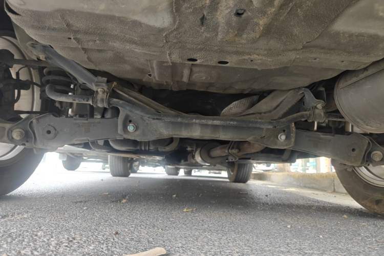 Used Haval M6 2018 Revised Version 1.5T DCT Two-Wheel Drive Elite Edition Chassis Rear