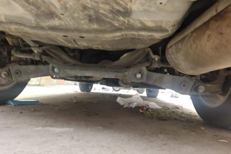 Used Haval M6 2018 Revised Version 1.5T DCT Two-Wheel Drive Elite Edition Chassis Rear