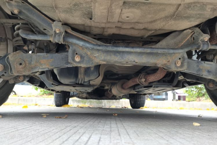 Used Haval M6 2018 Revised Version 1.5T DCT Two-Wheel Drive Elite Edition Chassis Rear