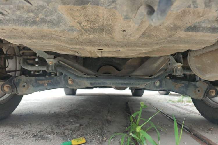 Used Haval M6 2018 1.5T Manual Two-Wheel Drive Elite Model Chassis Rear